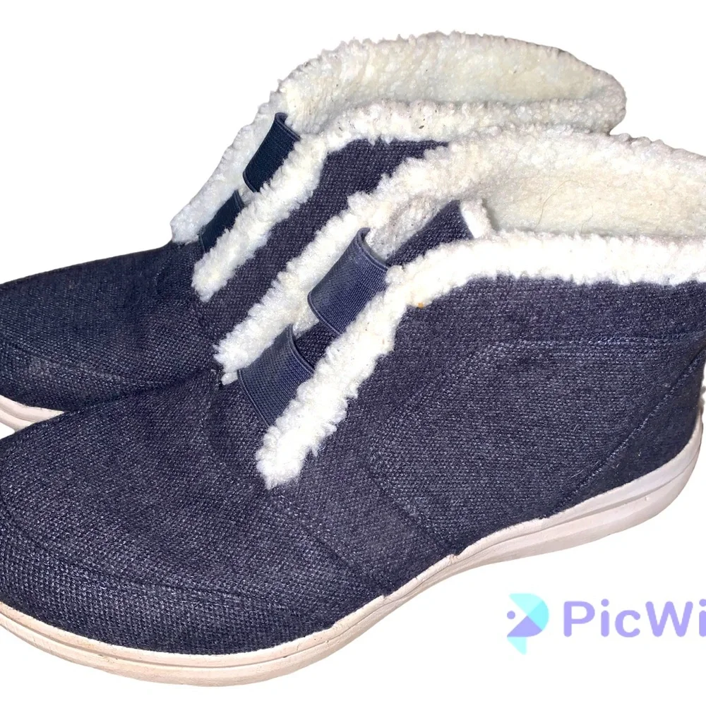 - Ryka Womens Everest Gore Blue Ankle Boots Size 9.5